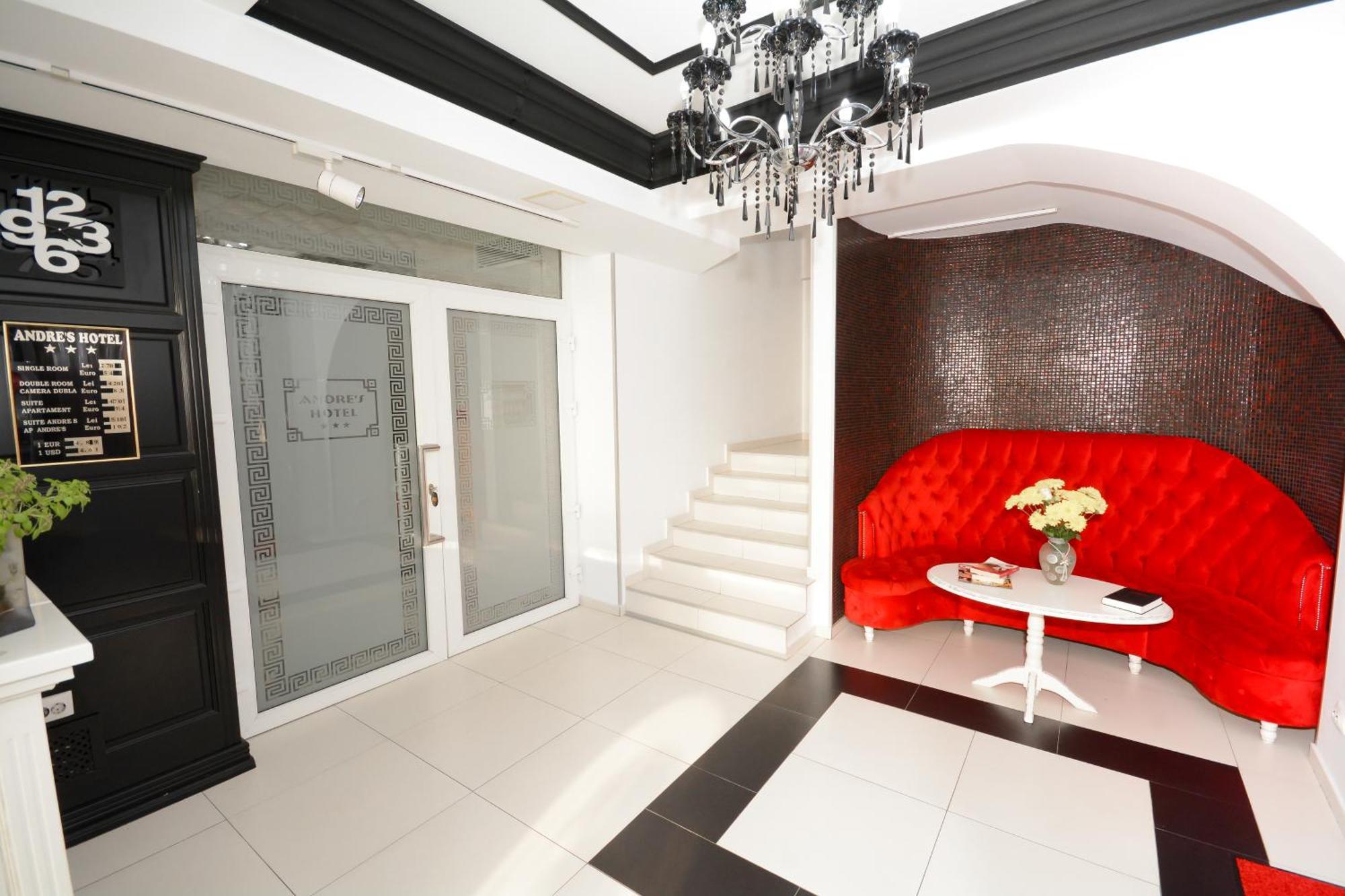 Hotel Andre'S Craiova Esterno foto